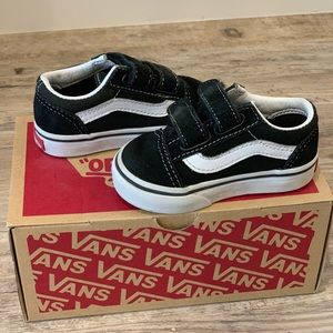 Toddler vans size 4.0.